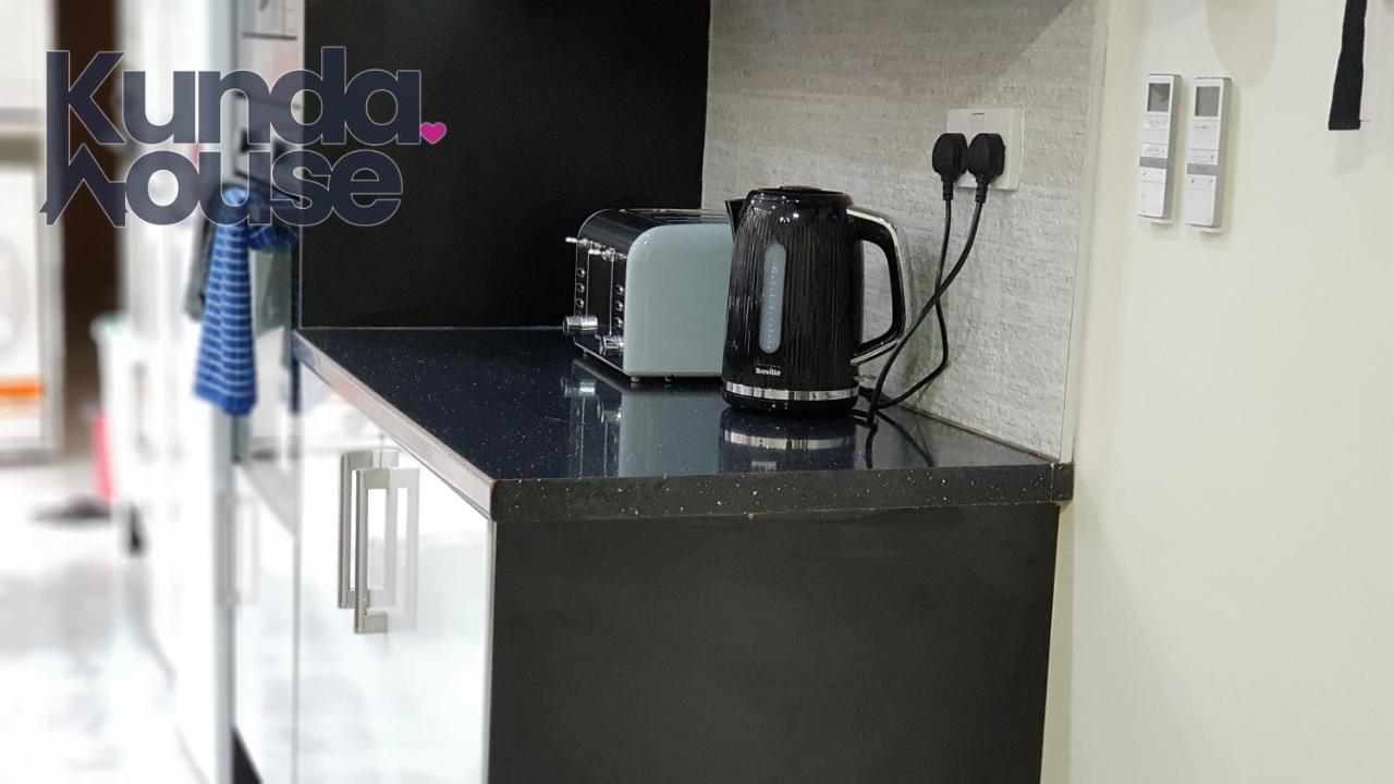 Kunda House Bournbrook Otel Birmingham Dış mekan fotoğraf