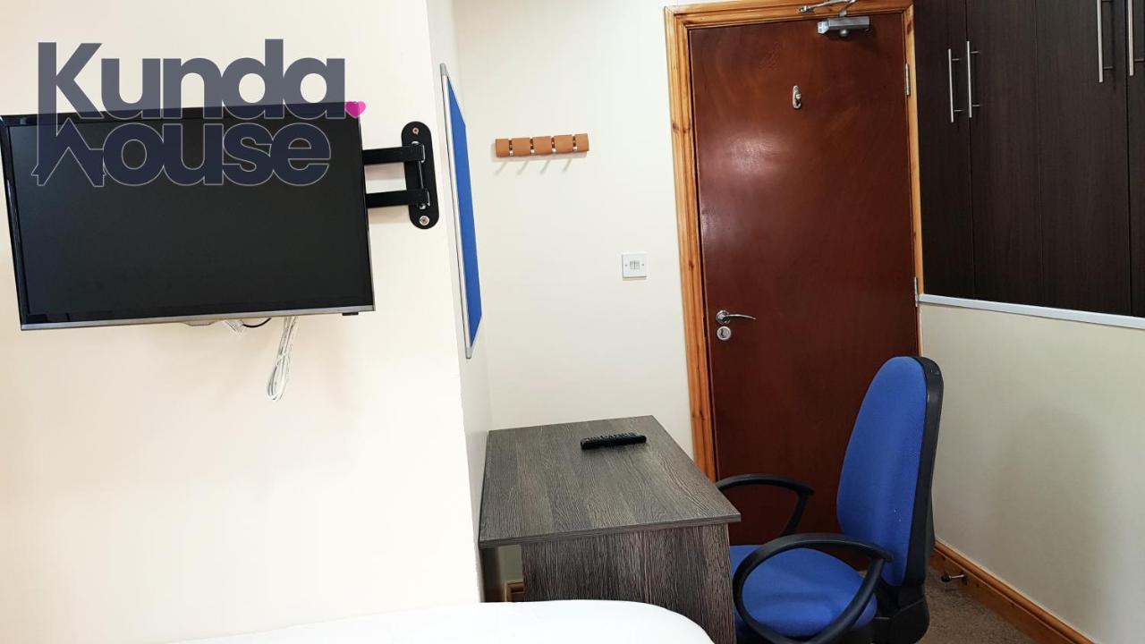 Kunda House Bournbrook Otel Birmingham Dış mekan fotoğraf